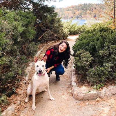 Daniela Bobadilla visited the park along with her Telomian.